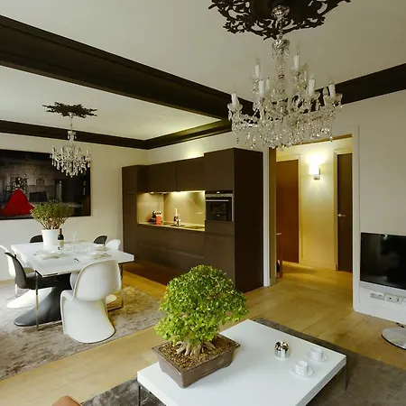 Tour Eiffel Apartment